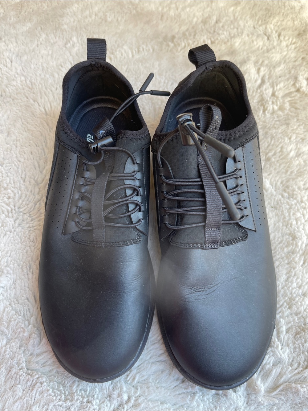 Clove Nursing Shoes in All Black Size 10